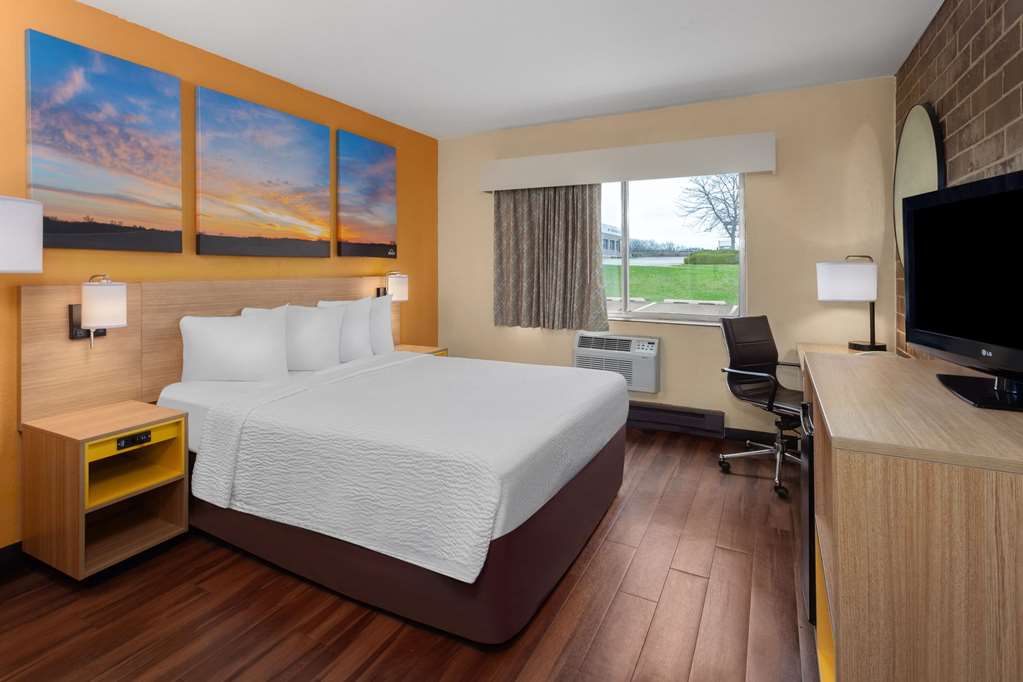 Days Inn by Wyndham Rockford I 90 Casino District - photo 19