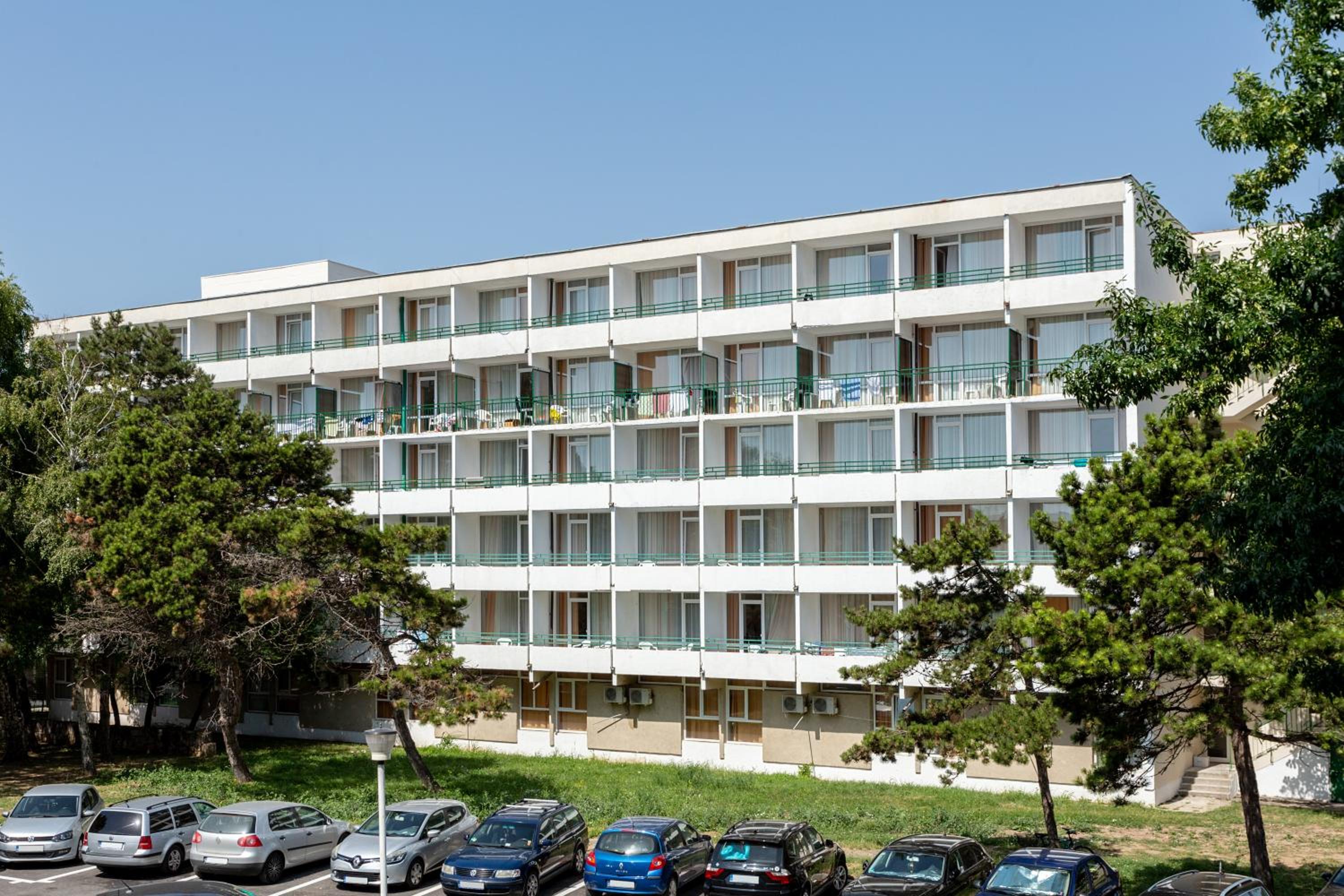 Siret Saturn - carbon neutral hotel in Constanta