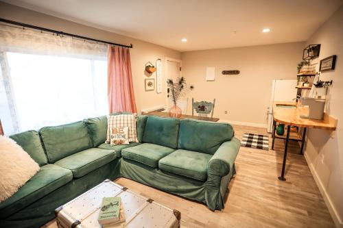 The Blue Buffalo Motel - photo 17