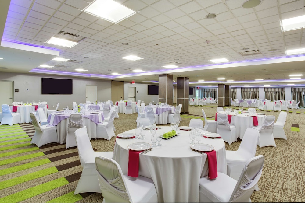 Hampton Inn & Suites Jacksonville Orange Park - photo 32
