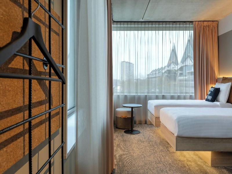 Moxy Antwerp — Antwerpen — photo 5