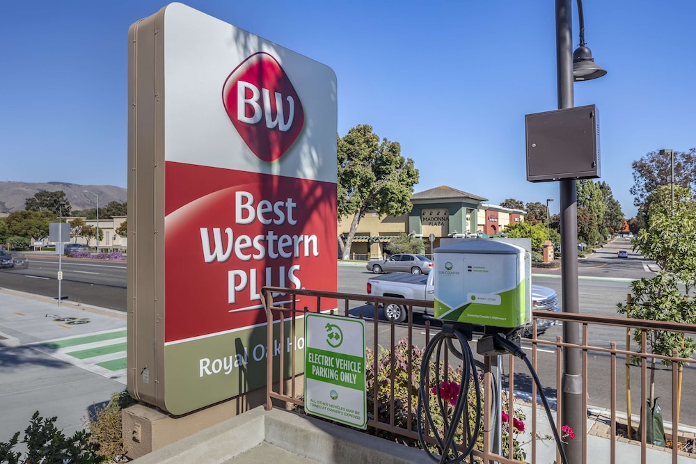 Best Western Plus Royal Oak Hotel - photo 28