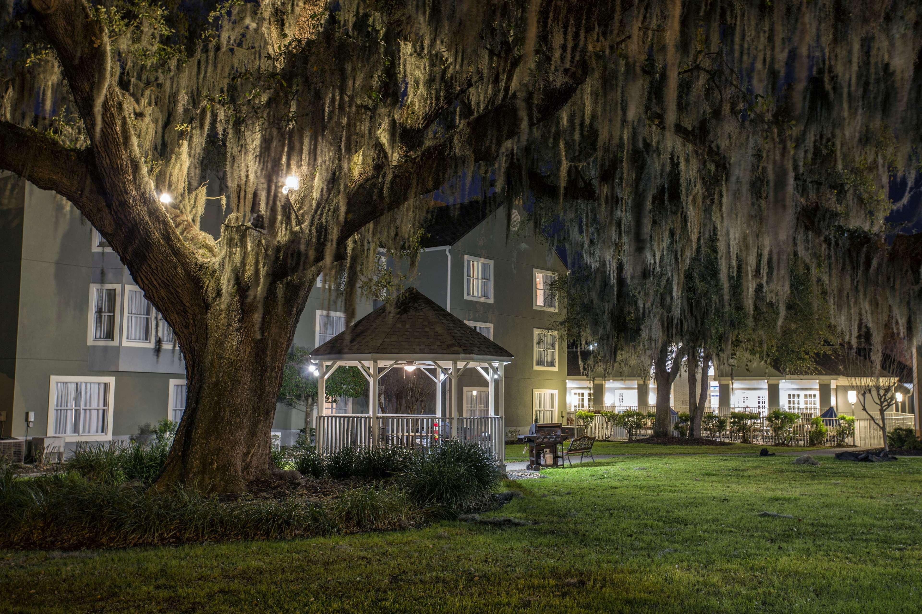 Homewood Suites by Hilton Savannah - photo 26