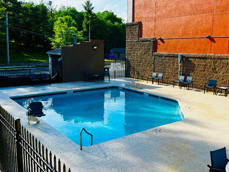 Holiday Inn Express Blowing Rock South by IHG - photo 60