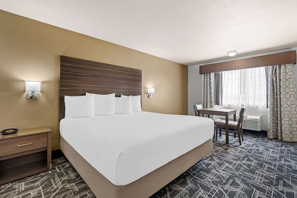 Best Western Plus Caldwell Inn & Suites - photo 38