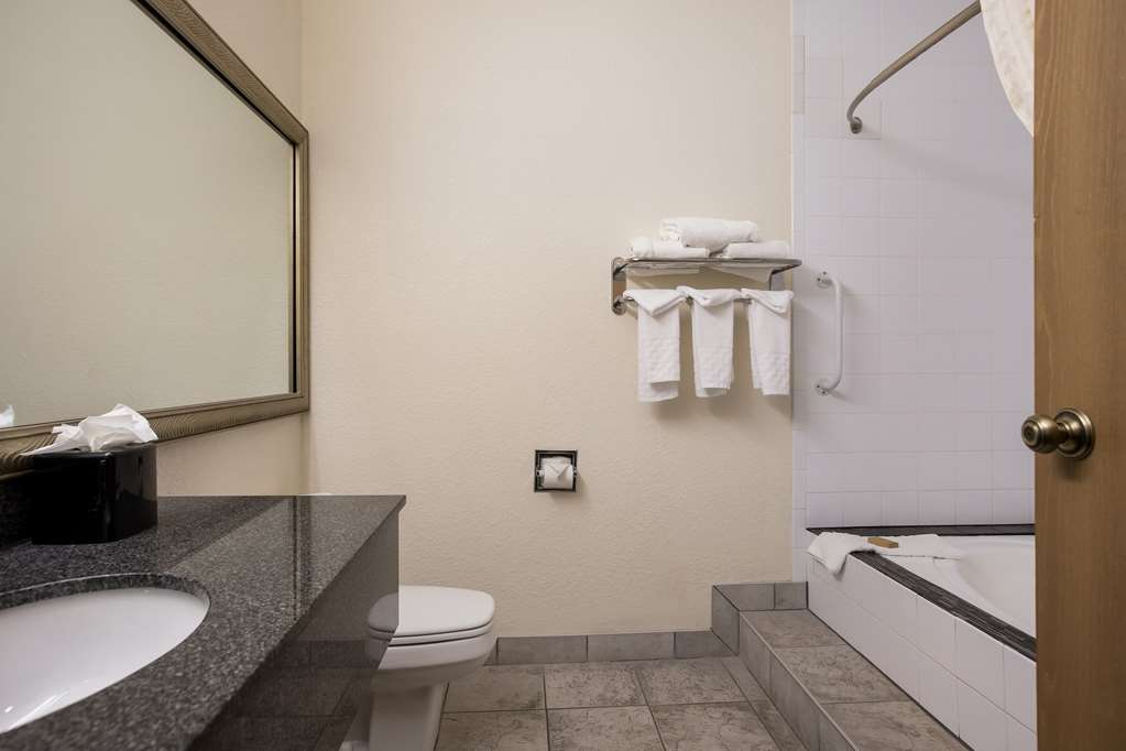Best Western Kendallville Inn - photo 18