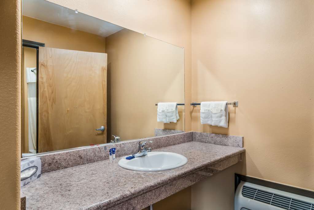Americas Best Value Inn Ukiah - photo 7