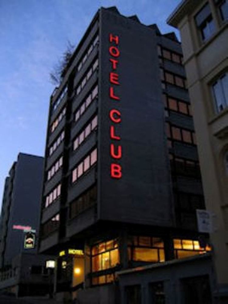 Club — hotel in La Chaux-De-Fonds