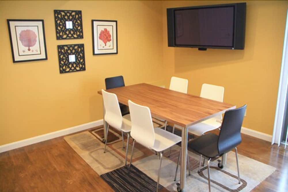 Surfside Hotel and Suites - photo 44
