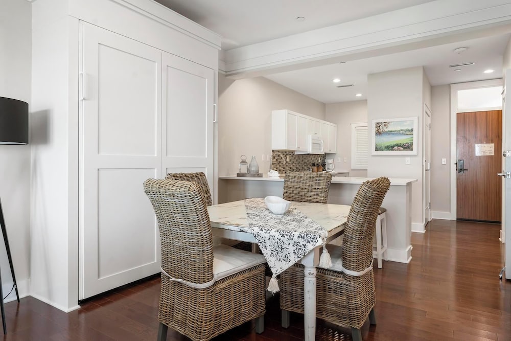 Village Suites Bay Harbor - photo 27