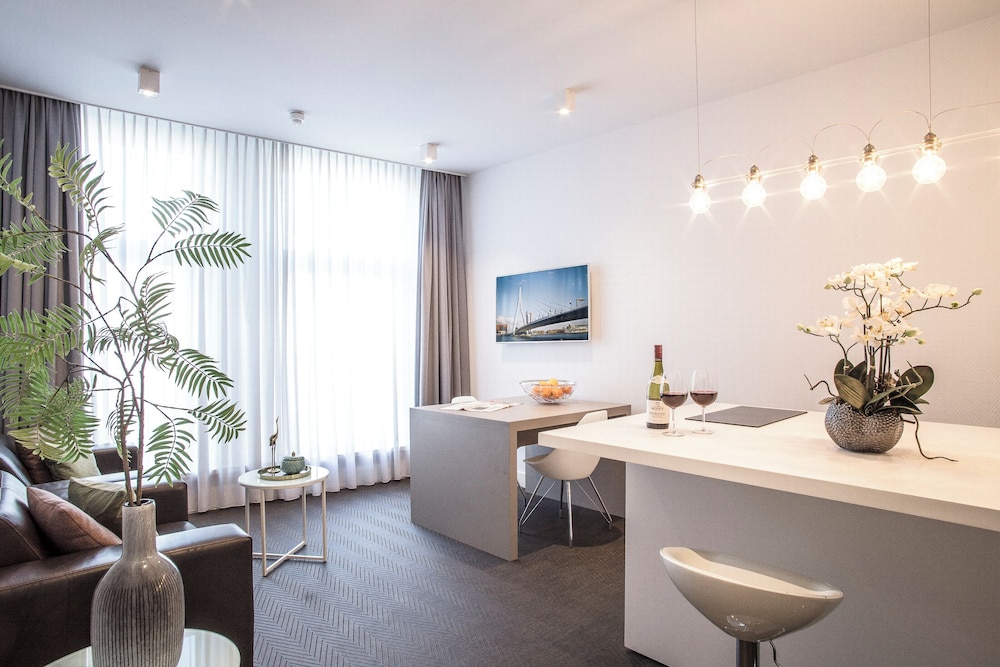 Maurits Apartments & Suites — 4-Star Luxury Hotel in Rotterdam, Netherlands