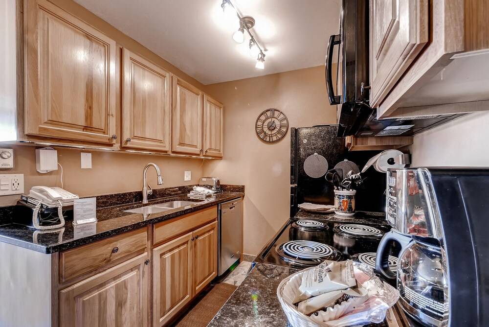 Ski Inn Condominiums by Resort Lodging Company - photo 38