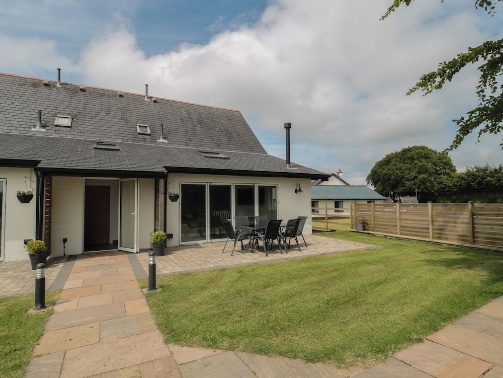 Primrose Cottage — 4-Star Luxury Hotel in Watchet, United Kingdom