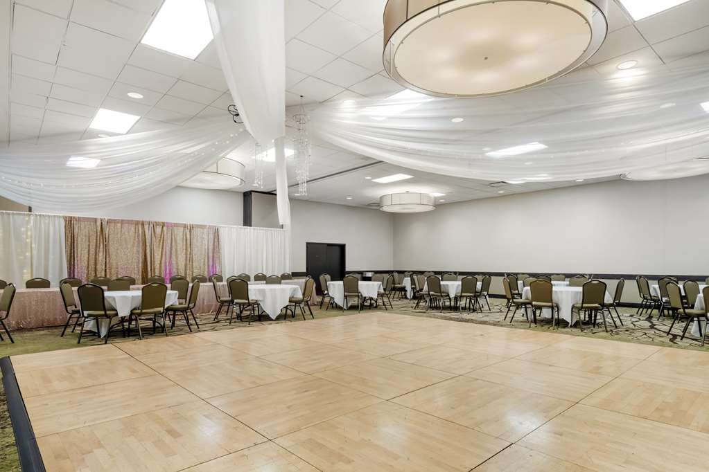 Best Western Plus New Ulm - photo 37