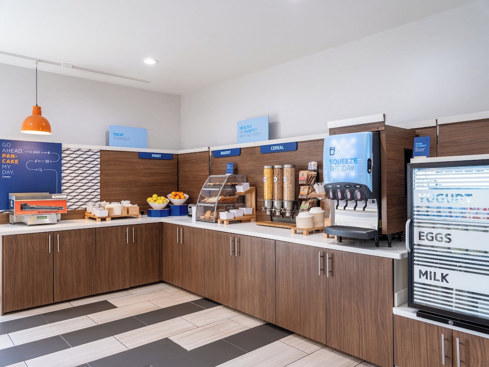 Holiday Inn Express Lodi - photo 32