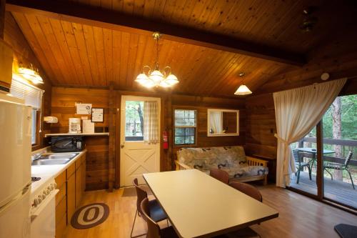 Lake Texoma Camping Resort Cabin 4 - photo 17