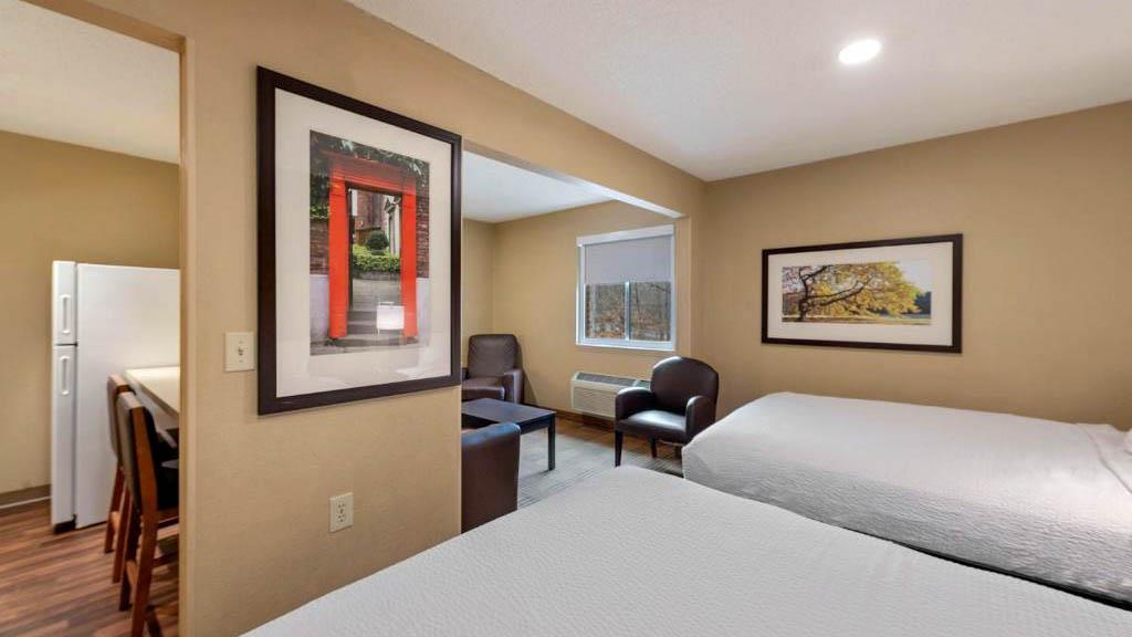 Studio 6 Suites Charlotte NC Tyvola Rd Executive Park - photo 30