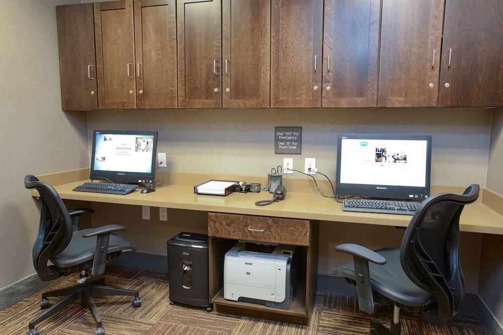 Hampton Inn & Suites Cincinnati Kenwood - photo 62
