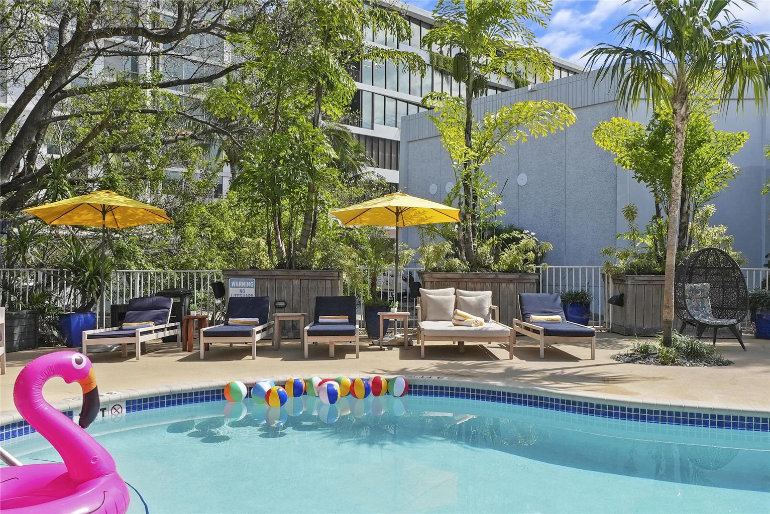 Tradewinds Apartment Hotel - photo 7