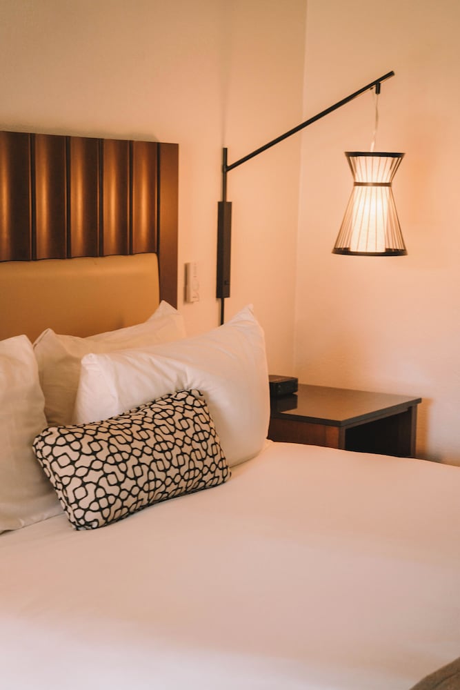 Half Moon Bay Lodge - photo 21