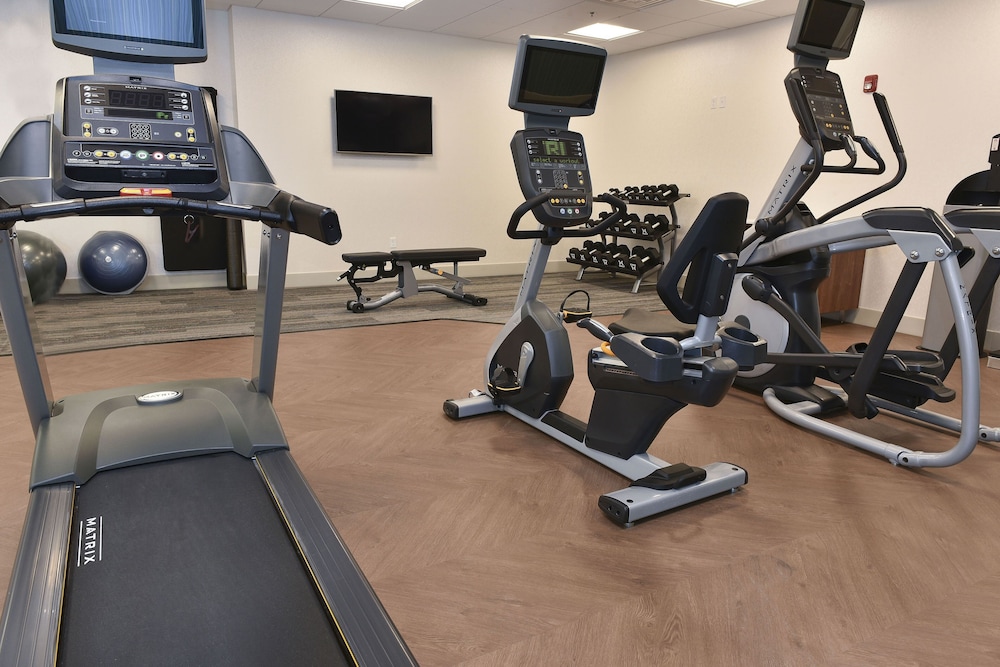 Holiday Inn Express & Suites Madisonville by IHG - photo 15