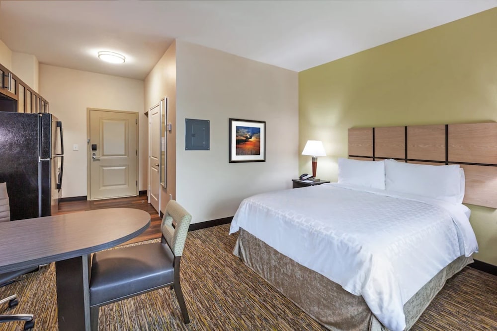 Candlewood Suites Midland SW by IHG - photo 17