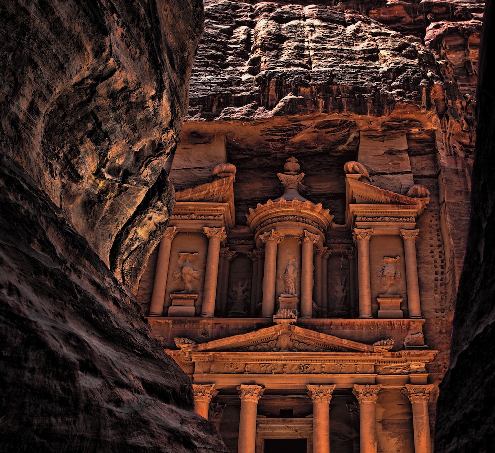 Petra Falcons Camp — 5-Star Luxury Hotel in Petra, Jordan