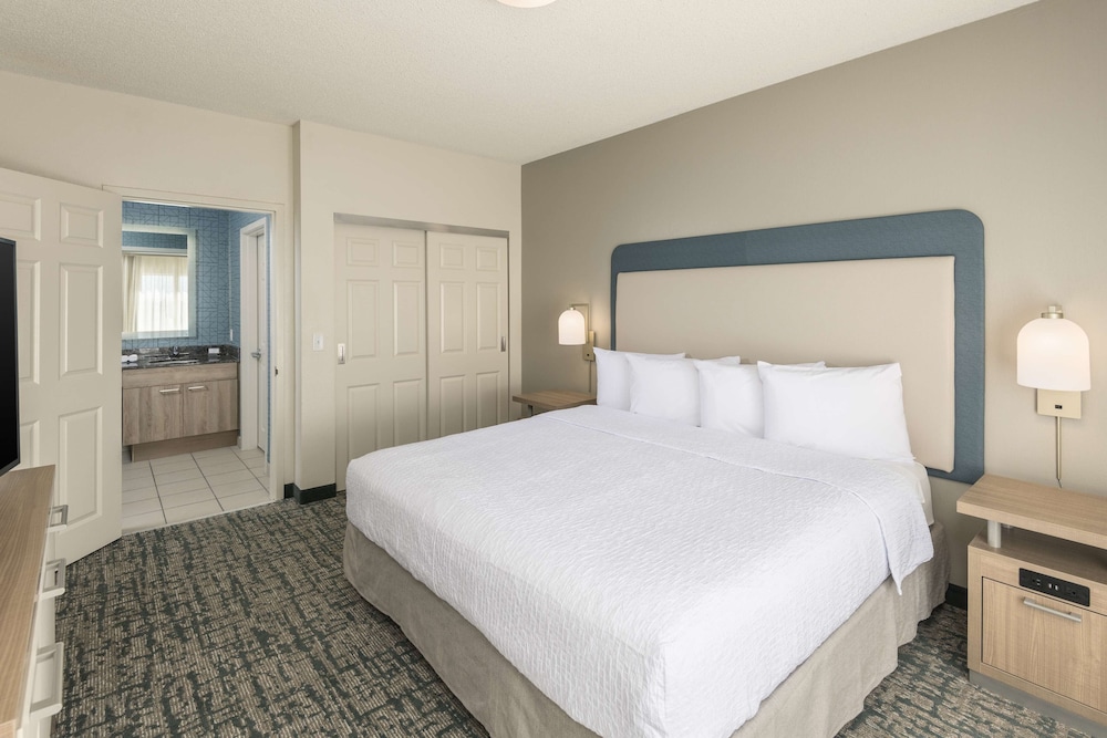 Homewood Suites Miami Airport Blue Lagoon - photo 15