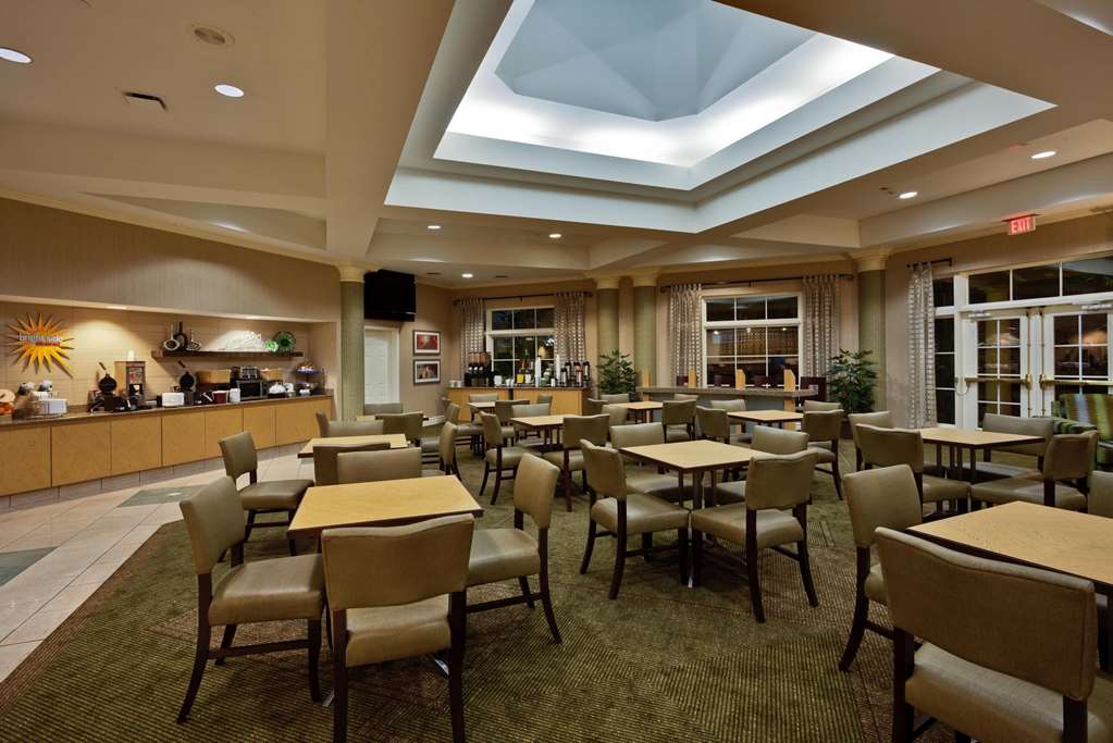 La Quinta Inn & Suites by Wyndham USF - photo 43