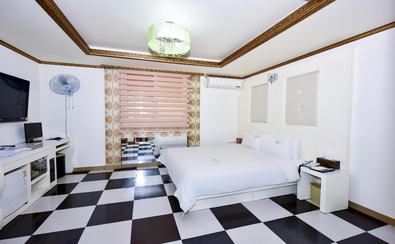 Queen Hotel - last minute hotel in Gwangju