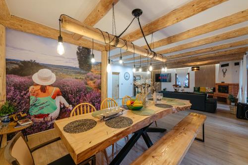 Cabana Natura Toplița — 4-Star Luxury Hotel in Toplita, Romania