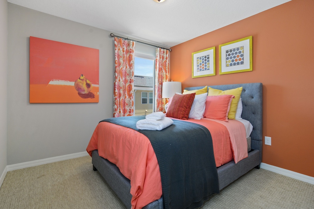 Stunning 4Bd Sleeps9 w Jacuzzi Close to Disney @ Compass Bay 5113 - photo 7