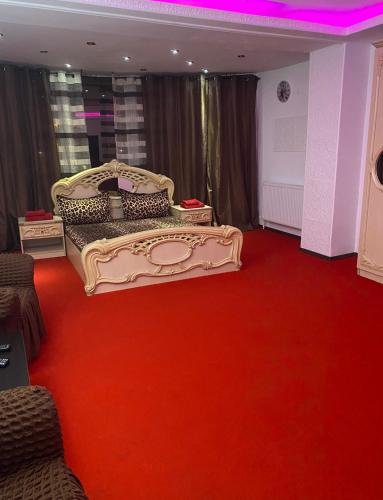 Karra Hotels — Voluntari