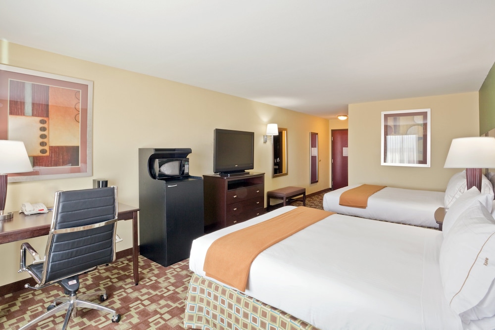 Holiday Inn Express Hotel & Suites Dumas by IHG - photo 10