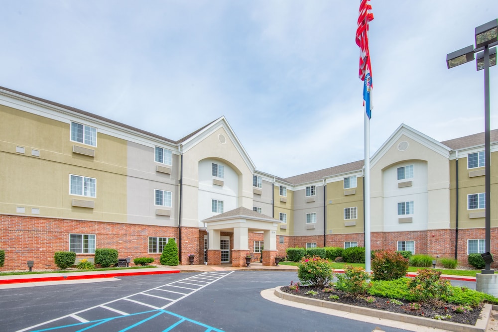 Candlewood Suites Jefferson City by IHG - photo 35