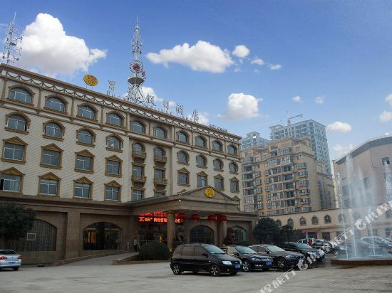 Luoman Holiday Hotel - last minute hotel in Luohe