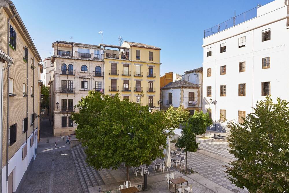 Enjoygranada Carlos Cano I — 4-Star Luxury Hotel in Granada, Spain