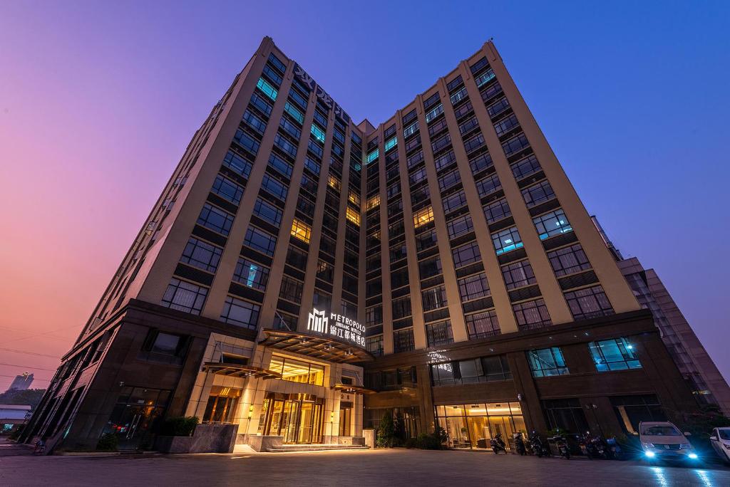 Metropolo Jinjiang Hotel — 4-Star Luxury Hotel in Guangzhou, People's Republic of China