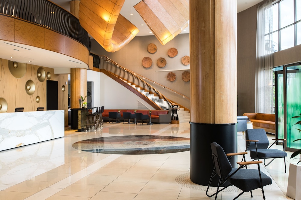 Renaissance Raleigh North Hills Hotel - photo 2
