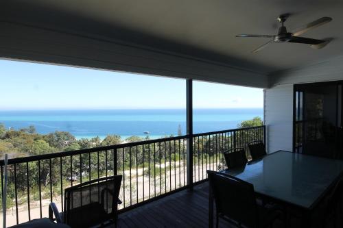 Moreton Magnificent Views - last minute hotel in Unknown City