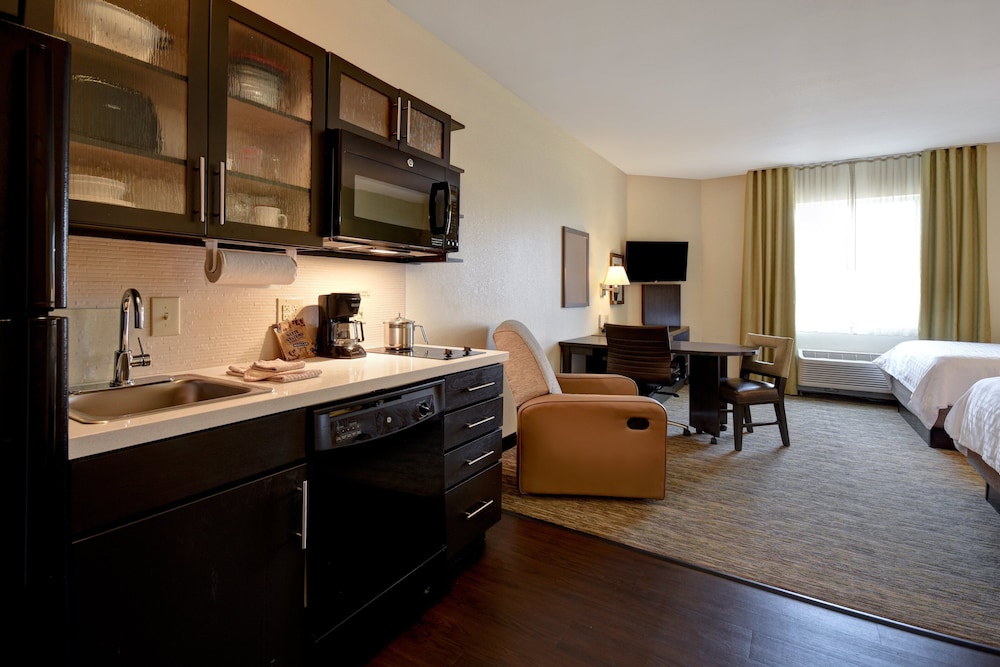 Candlewood Suites St. Clairsville by IHG - photo 9
