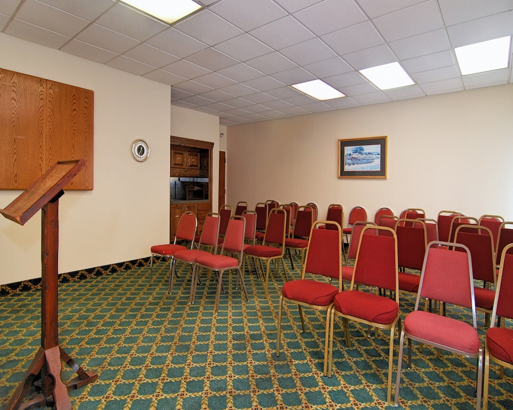 Red Roof Inn Nashville Music City - photo 31