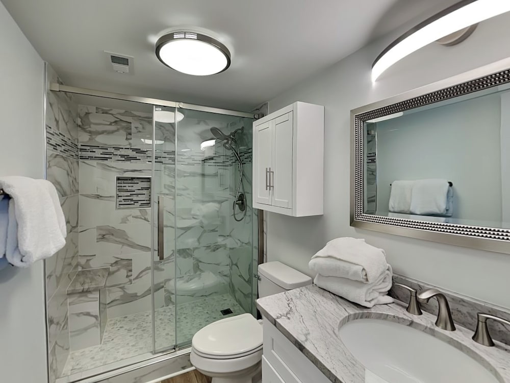 Gulf Tower #12C by Southern Vacation Rentals - photo 16