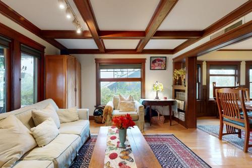 Highland Park Haven in Los Angeles, United States