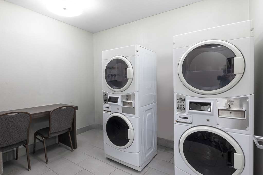 La Quinta Inn & Suites by Wyndham Port Lavaca - photo 33