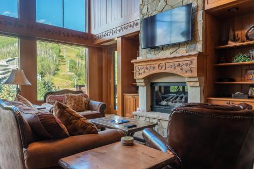 3Bd Loft With Ski In Out Access And Panoramic Views Condo — 4-Star Luxury Hotel in Avon, United States