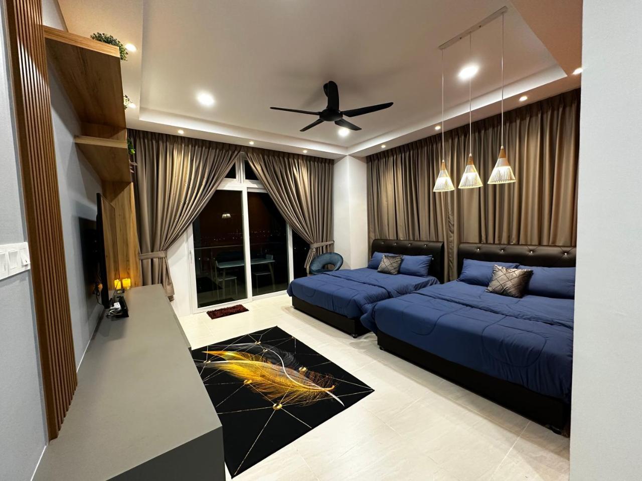 AR Homestay with Balcony Riverview — 4-Star Luxury Hotel in Kuching, Malaysia