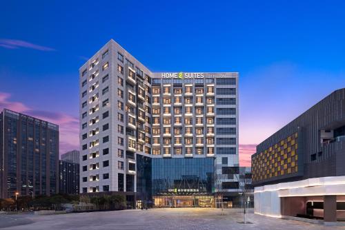 Home2 Suite by Hilton Wuhan Economic Development Zone — 4-Star Luxury Hotel in Wuhan, People's Republic of China