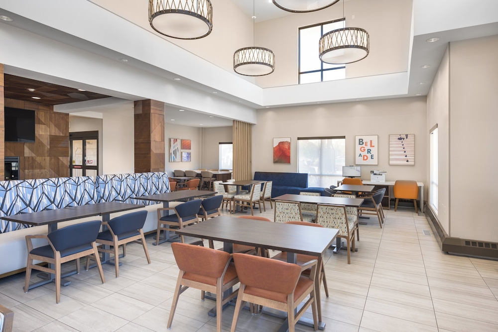 Holiday Inn Express Hotel & Suites Belgrade by IHG - photo 42