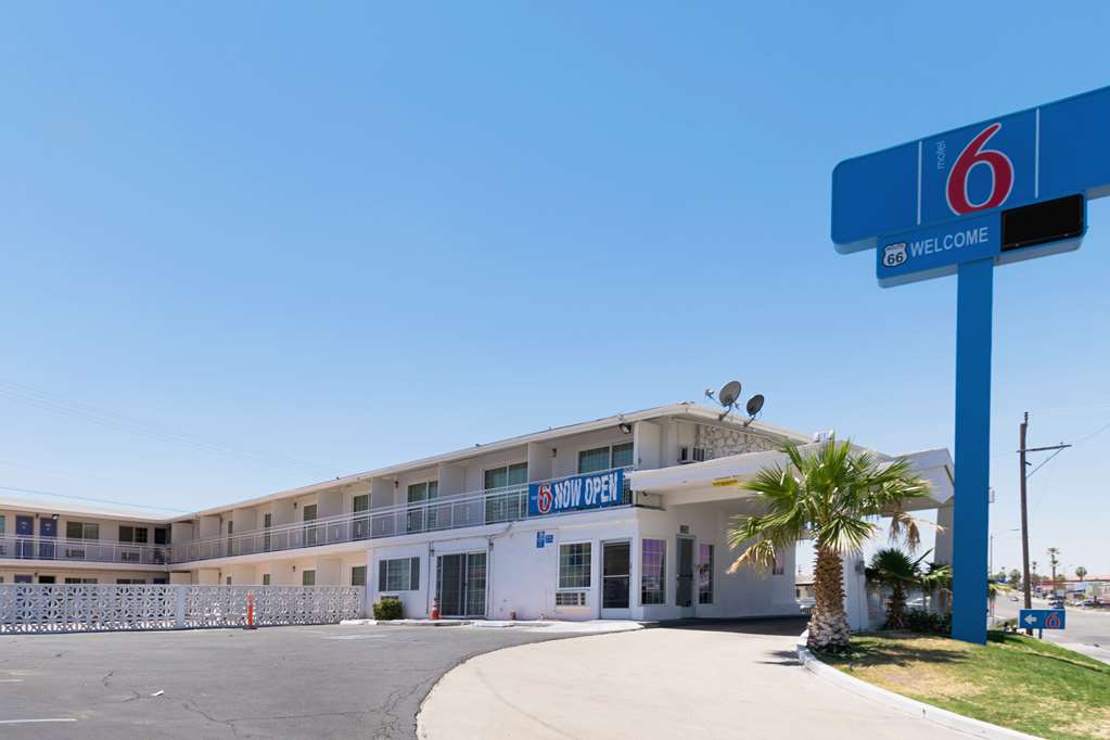 Motel 6 Barstow CA Route 66 - featured photo